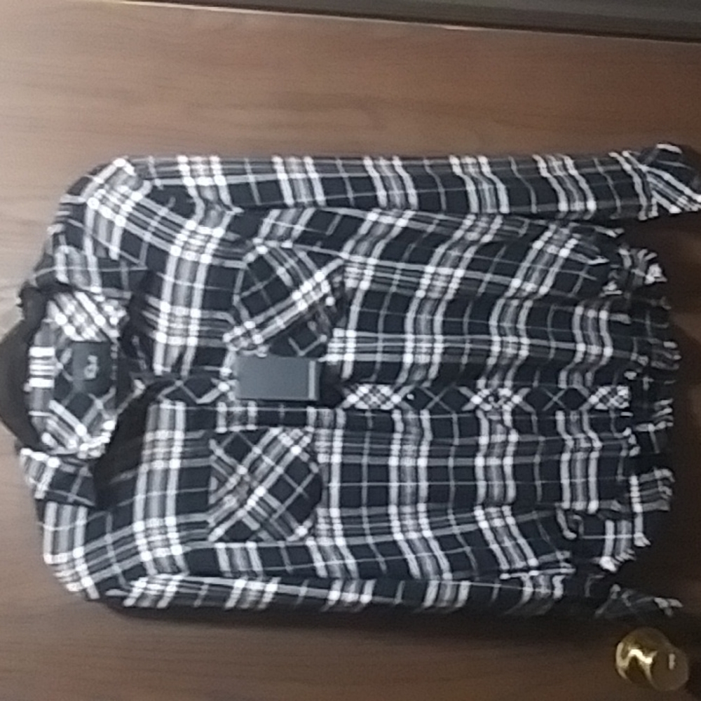 NWT Rails Leo Button down In Onyx Peach - Picture 6 of 13